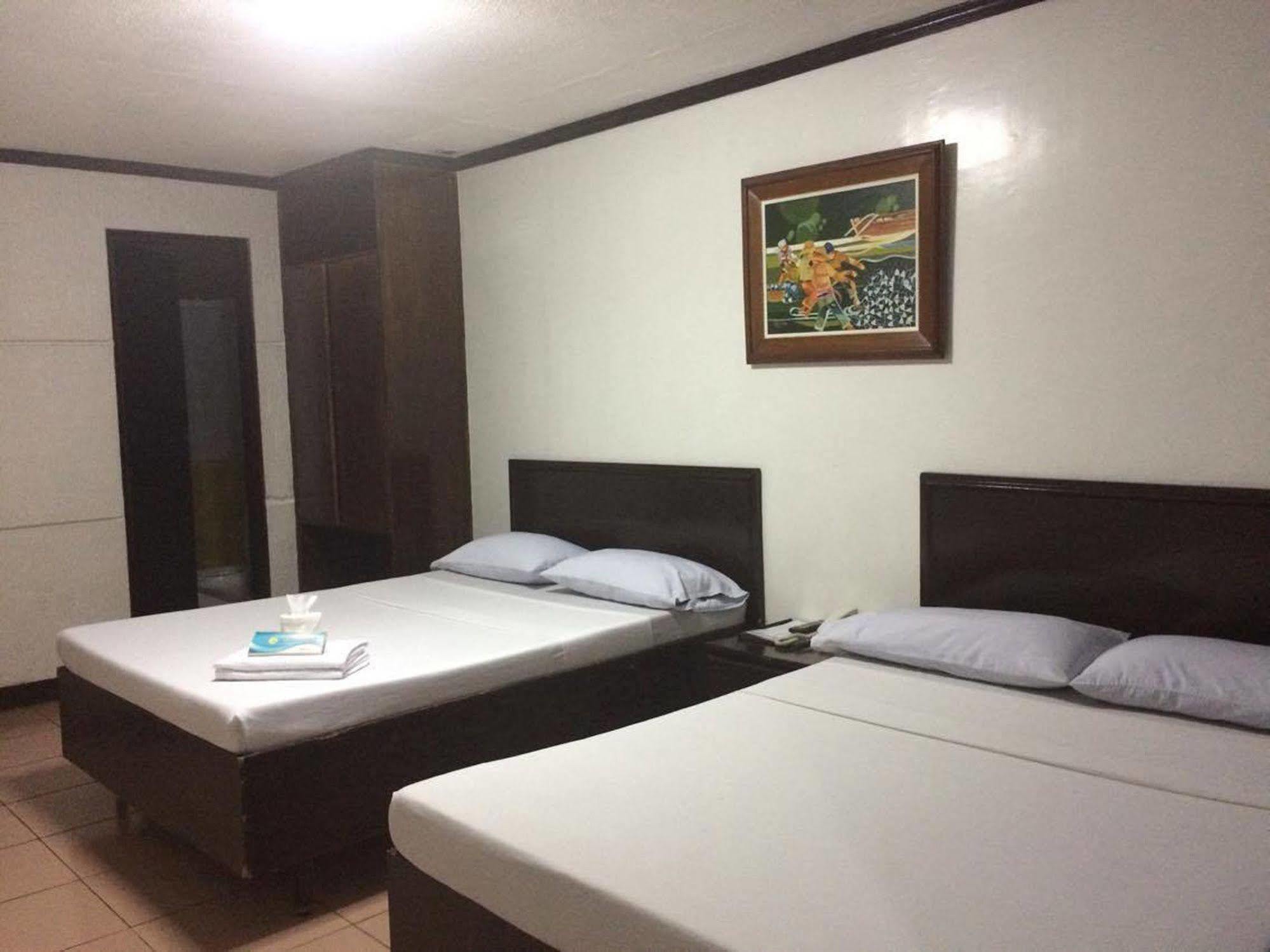 Crosswinds Ocean Hotel Paranaque City Экстерьер фото